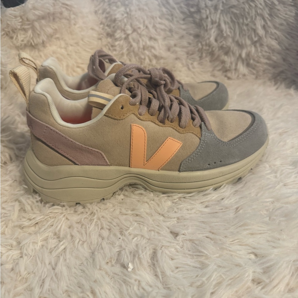 Veja Venturi Sneaker